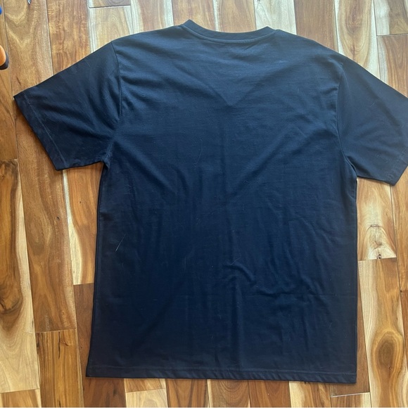 NWOT classic Lee jeans vneck tee - Picture 12 of 12